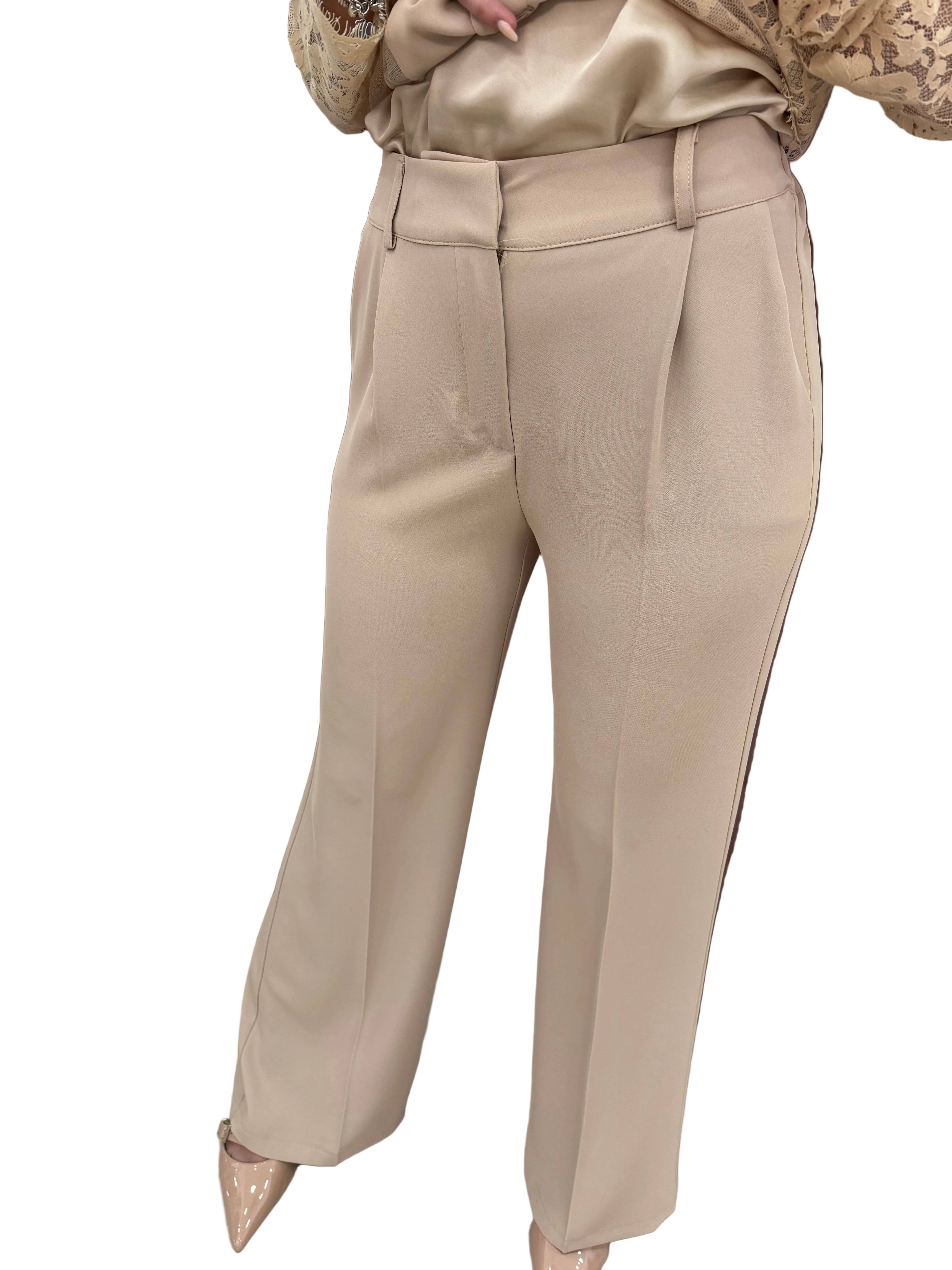 Tailleur sand macrame