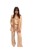 Tailleur sand con chiffon